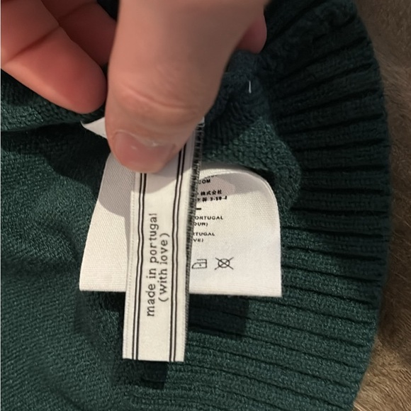 Green Ami de Paris sweater - Picture 4 of 7